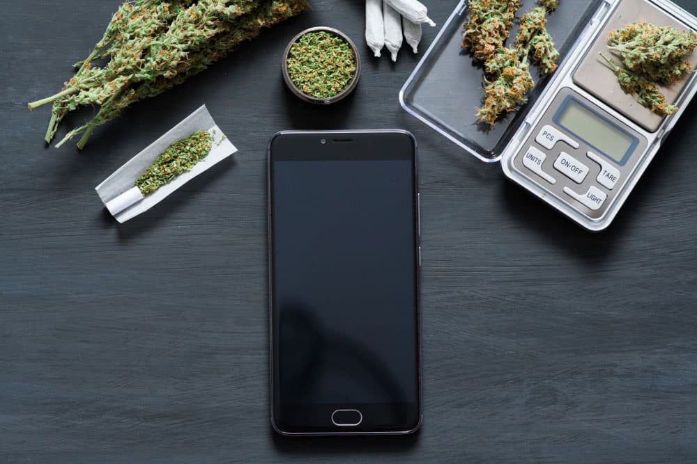 Top 5 Reasons is Better to Buy cannabis Online | West Coast Cannabis Canada